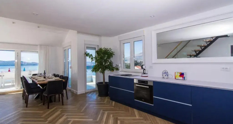 Seafront Luxury Apartments Fun