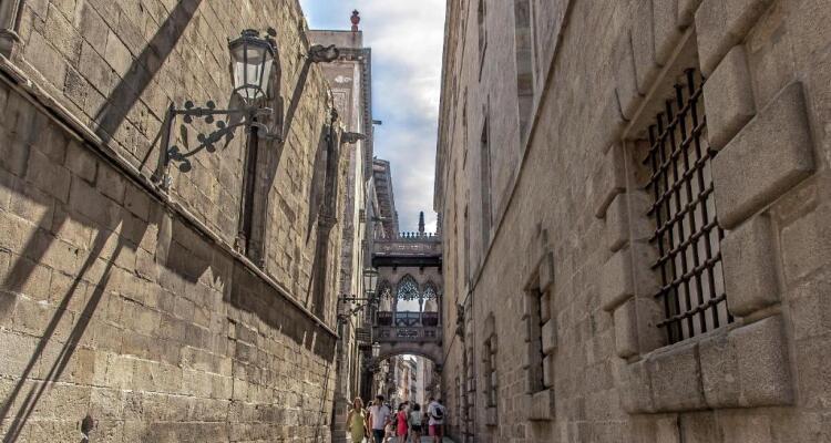 Habitat Apartments Ferran