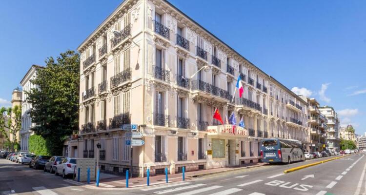 Hotel Busby