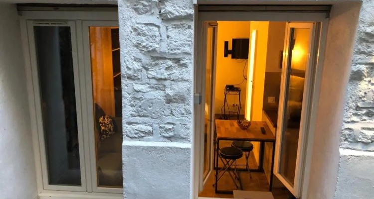 Tour Eiffel Apartment