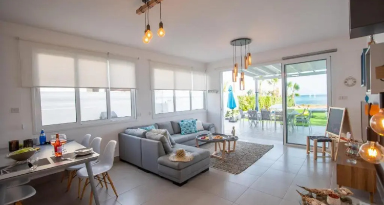Ayia Thekla Seafront Villa Dagi