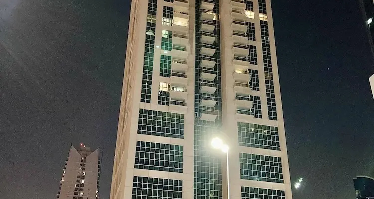 Whitesage Lakefront Apartment Amidst Parks With Lake Access