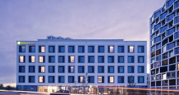 Holiday Inn Express Munich City West by IHG