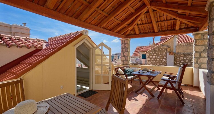 Hedera Estate, Hedera A22