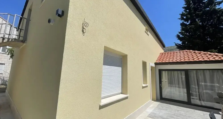 M House