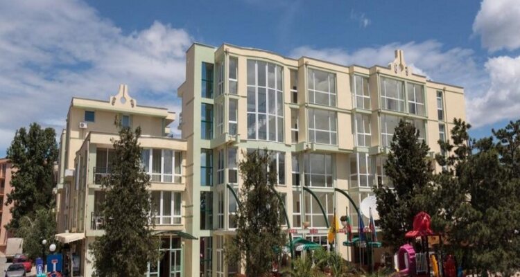 Sunny Day Club Hotel