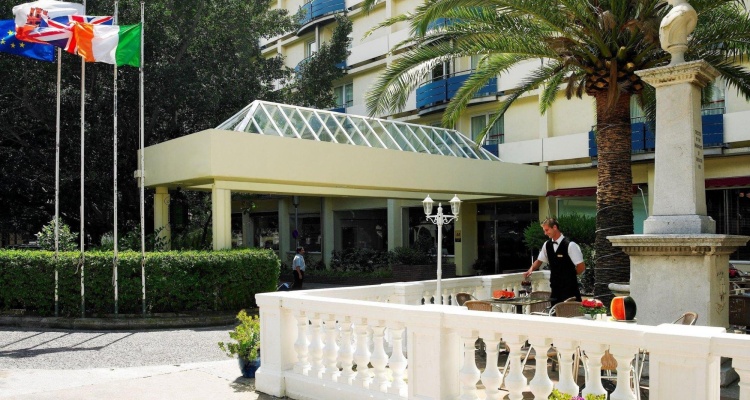 THE ELIOTT HOTEL