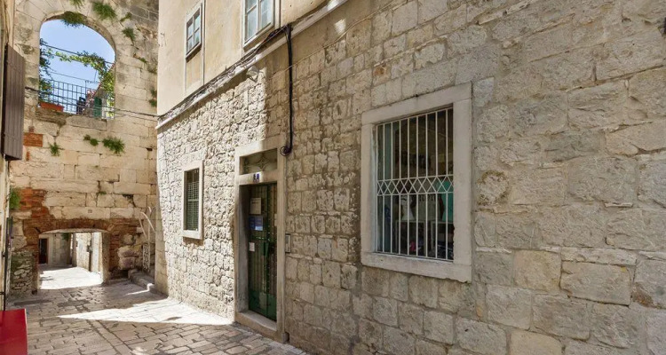 Rooms & Apartments Matkovic