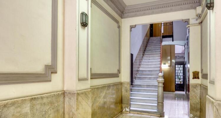 Renovated & Classic 3-bedroom Sagrada Familia Apt.