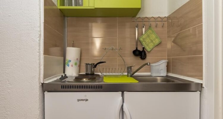 Apartment Purple Rain