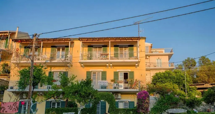 Manessis Apartments Kassiopi Bay Corfu