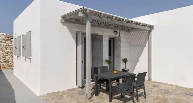 Parikia's Sunlight 2bedroom House