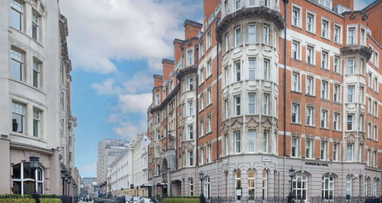 Radisson Blu Hotel, London Tottenham Court Road — Radisson hotel