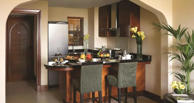 Shangri-La Hotel Apartments Qaryat Al Beri