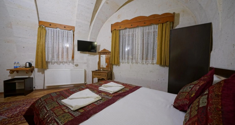 Arch Palace Hotel