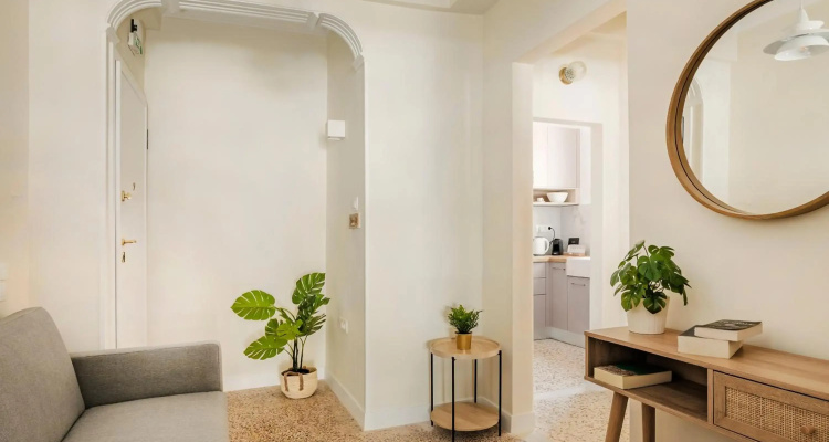 Honeybee Apartment