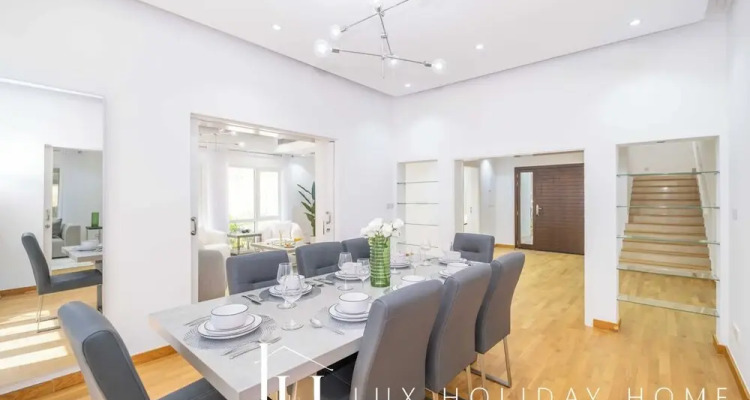 Lux The Meadows 5 Bed Villa