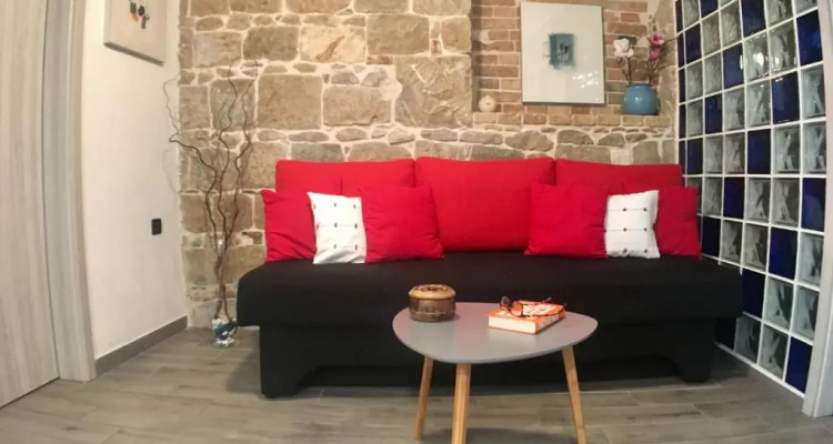 Plaza Stone Apartment