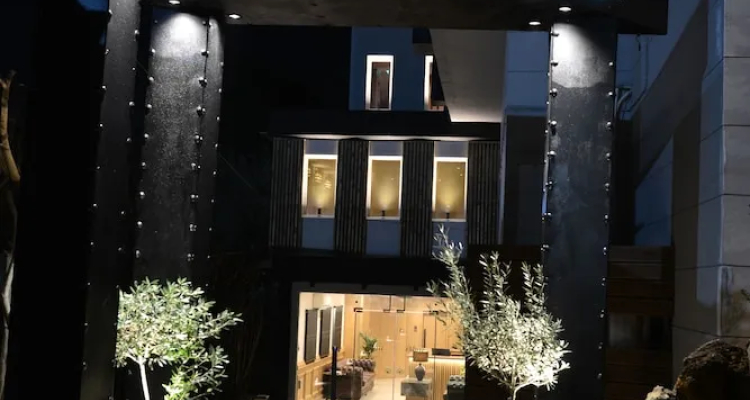 Anixi Hotel by Ap