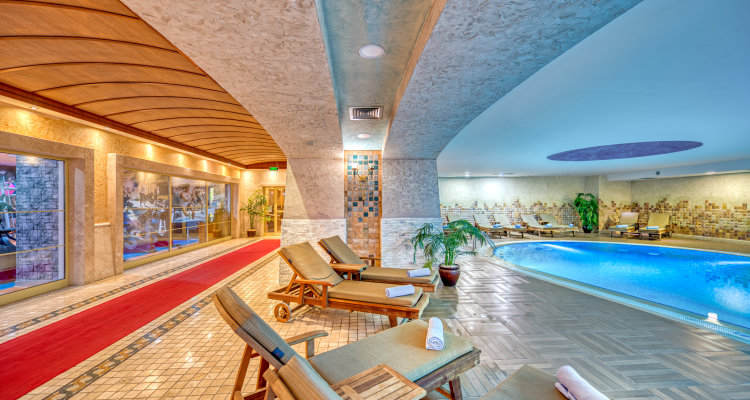 Porto Bello Hotel Resort & Spa