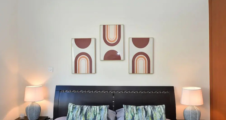 Adn 1 Bedroom Apartment In The Greens