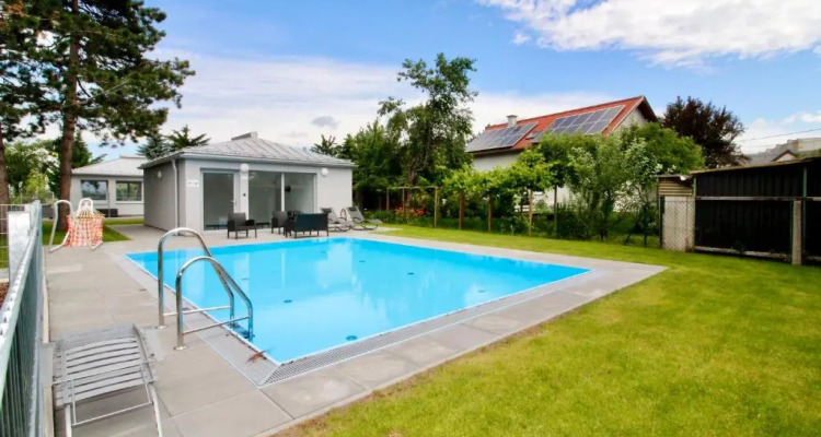 Maureen Lovely 2 Bedroom Unit With Community Pool