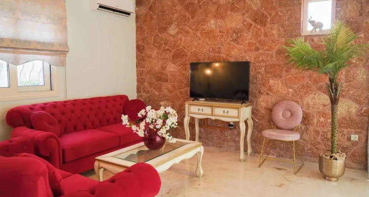 99 Luxury Exotic Villas