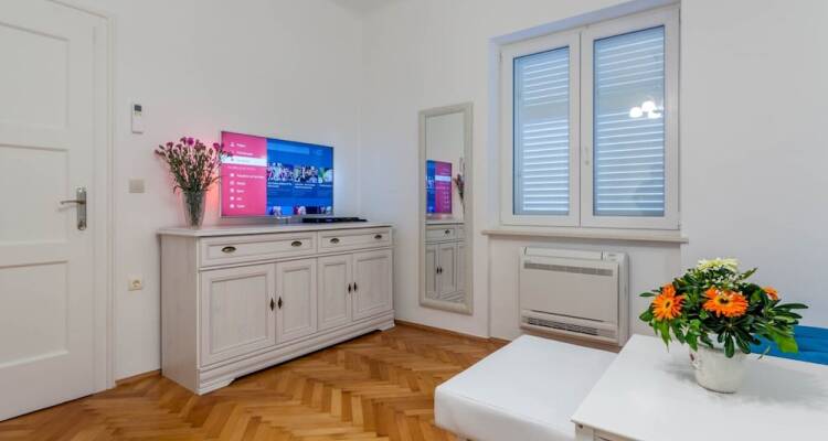 Classy Apartment In The Center Of Split New