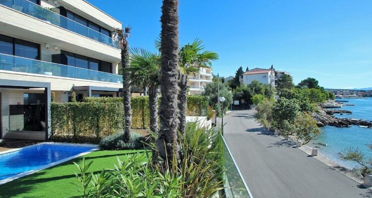 Luxurious Two Bedroom Apartment With A Sea View In Crikvenica