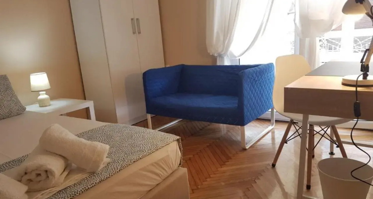 Coral Athens Centrer 3,5 Bd , 2 Bath