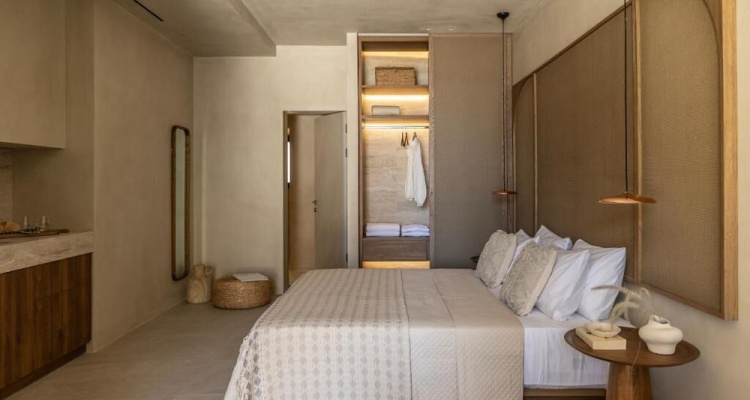 Elea Luxury Suites