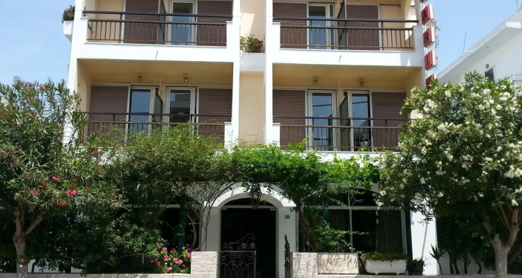 Karis Hotel