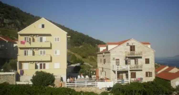 Villa Ana