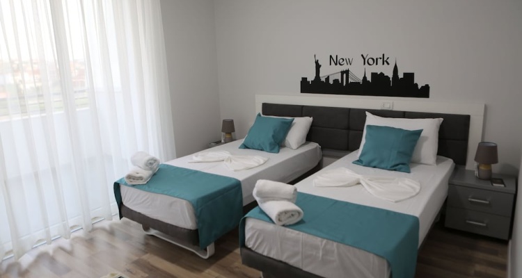 Hotel New York Kamez
