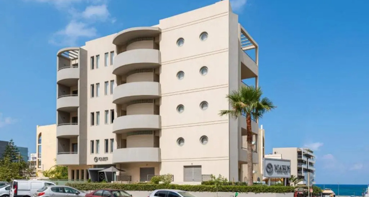 LEFKONIKO ICARUS SUITES