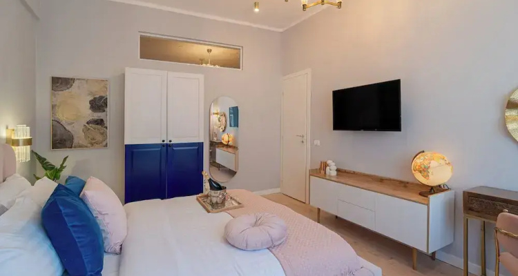 Spacious 2br On Piata Universitatii