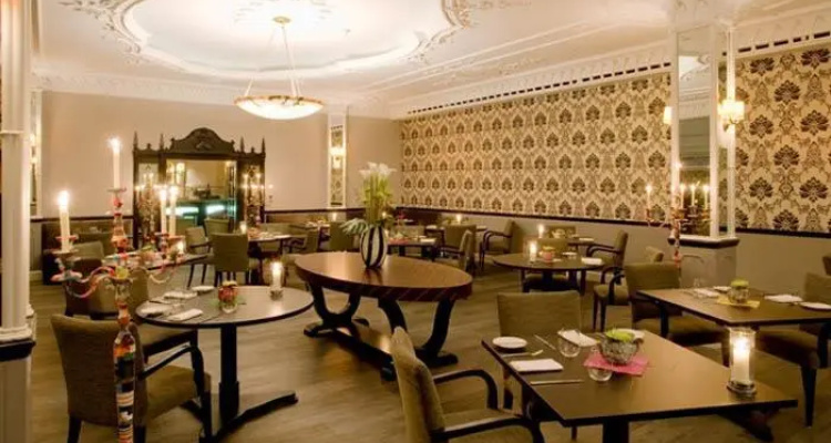 Swissotel The Howard — Accor hotel