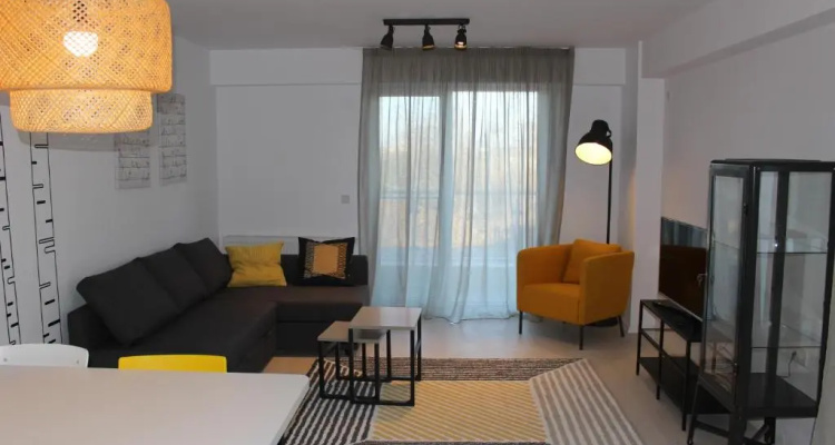 Airport Residence 2