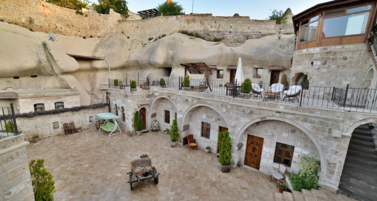 Grand Cave Suites