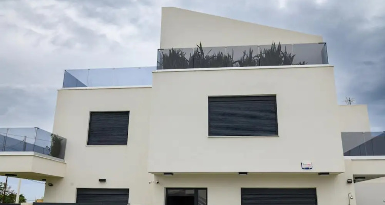 Elegant & Stylish Villas With Shared Pool In Crete