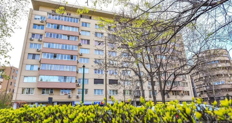 Mistral Apartment Cismigiu Gardens