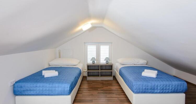 Apartments Violeta 2