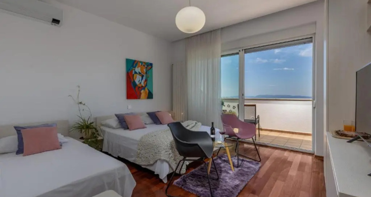 Terra Magica Deluxe Apartment & Room With Private Parking, Terrace & Sea View