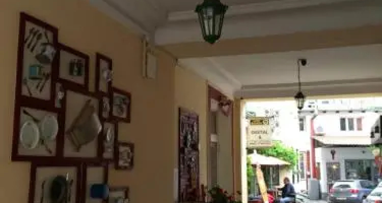 B & B Fotić
