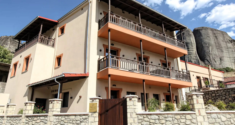 Meteora Heaven & Earth Premium Suites