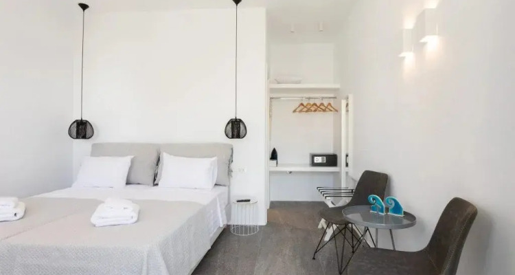 Mytheo Luxury Studios