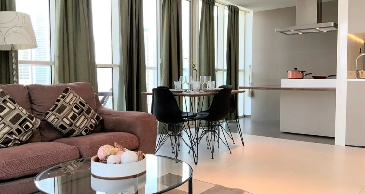Vst Spacious Furnished 1br In Marina