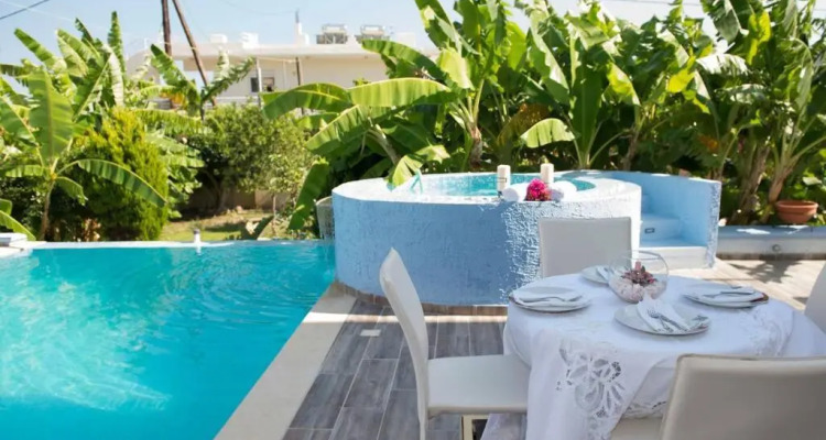Valantas Garden Suite
