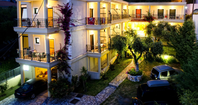Hotel Loukas Vrachos