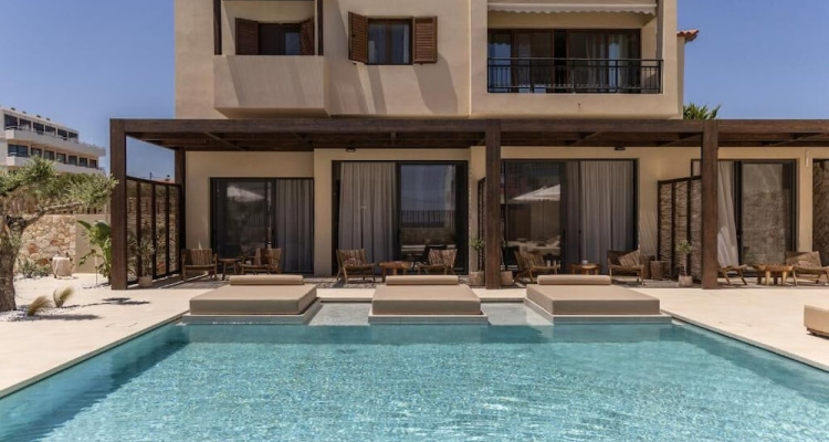 Elea Luxury Suites